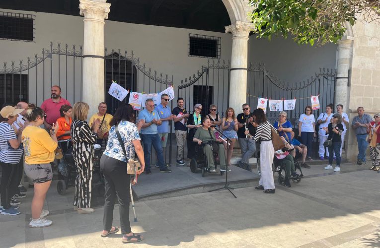 ASAFEMA nos ayuda a visibilizar y conocer la Esclerosis Múltiple – Excmo. Ayuntamiento de Baza