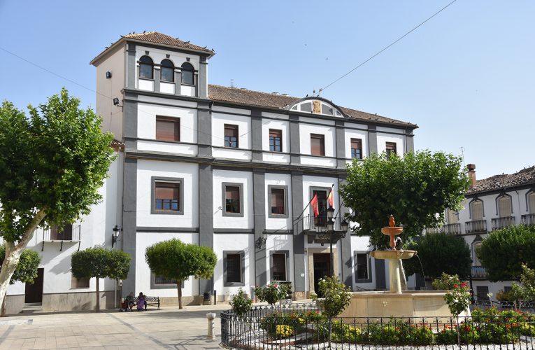 Hasta el 25 de agosto se pueden solicitar las ayudas municipales para la adquisición de libros de texto y material escolar