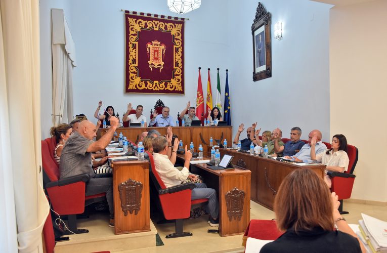 Con la abstención de PSOE, IU y CxB, el pleno de julio aprueba el proyecto de rehabilitación del Palacio de los Enríquez para que puedan licitarse cuanto antes las obras
