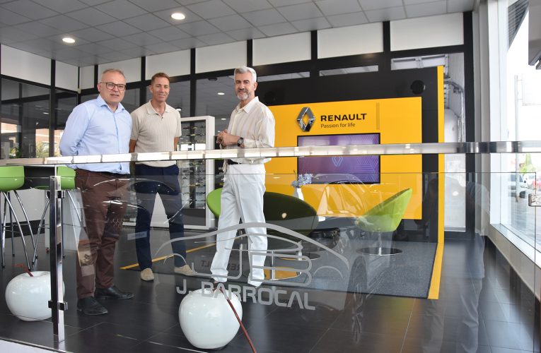 Visita municipal a las instalaciones de J. Barrocal, concesionario Renault Dacia para Baza y comarca – Excmo. Ayuntamiento de Baza