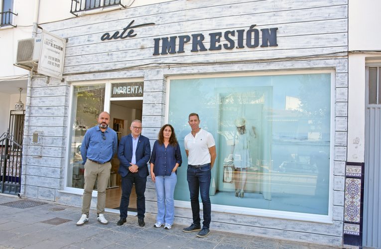 Visita municipal a la imprenta digital “Arte Impresión” – Excmo. Ayuntamiento de Baza