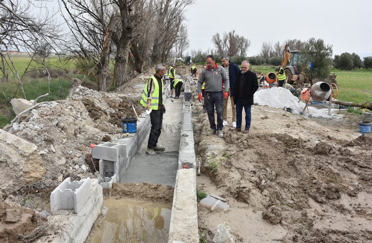 42 personas contratará el Ayuntamiento de Baza con el PFEA Especial que acaba de iniciarse para la modernización de un tramo de la acequia del Azud