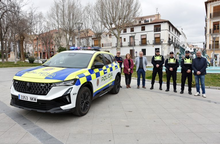 Policía Local de Baza incorpora un nuevo vehículo a su parque móvil – Excmo. Ayuntamiento de Baza