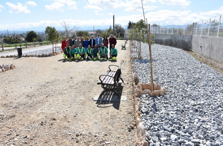 Baza cuenta con cuatro nuevos espacios públicos para el esparcimiento ciudadano, uno en el inicio de la Vía Verde (en la zona de la Montija) y tres junto al paraje de las Siete Fuentes