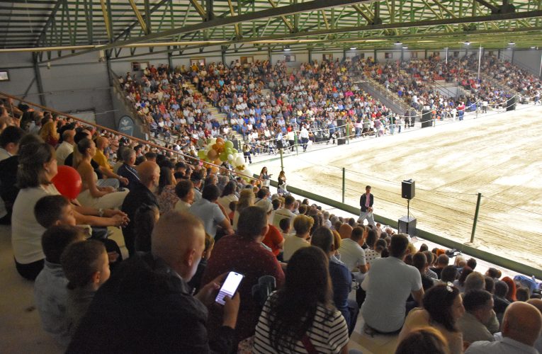 El público salió muy satisfecho con el espectáculo de caballos de la III Feria Agroganadera – Excmo. Ayuntamiento de Baza
